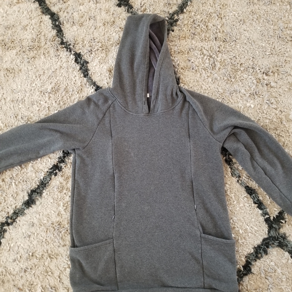 Breastfeeding pull over sweater